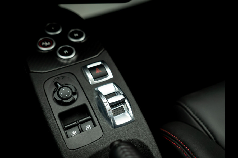 Alfa Romeo 4C 1750TBI TCT Edizione Speciale | nr. 062/100 | Akrapovic | Subliem! Alfa Romeo 4C 1750TBI TCT Edizione Speciale | nr. 062/100 | Akrapovic | Subliem!