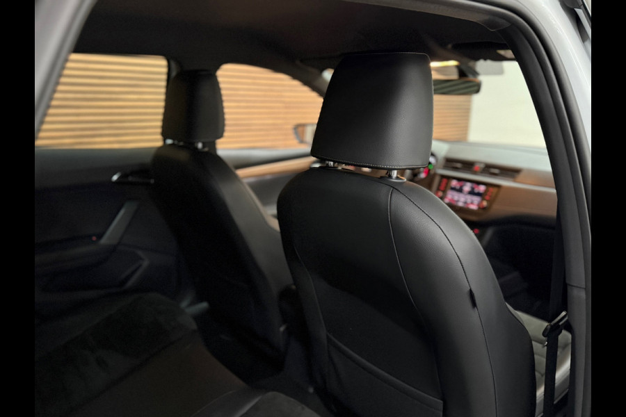 Seat Ibiza 1.0 TSI Excellence Automaat | Half Leer/Alcantara | Keyless | LED | Cruise Control | Climate Control