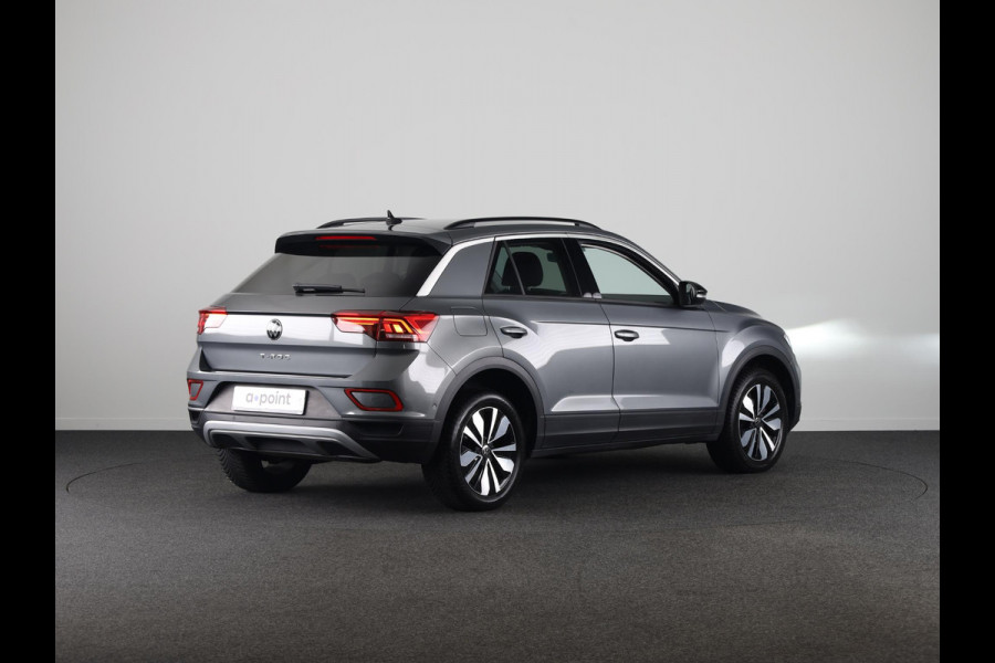 Volkswagen T-Roc 1.0 TSI Life Edition GOAL 115 PK | Navigatie | automatische Airco | Parkeer assistent | Volkswagen T-Roc 1.0 TSI Life Edition GOAL 115 PK | Navigatie | automatische Airco | Parkeer assistent |