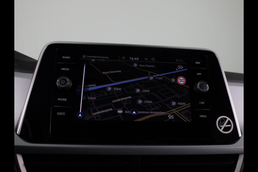 Volkswagen T-Roc 1.0 TSI Life Edition GOAL 115 PK | Navigatie | automatische Airco | Parkeer assistent | Volkswagen T-Roc 1.0 TSI Life Edition GOAL 115 PK | Navigatie | automatische Airco | Parkeer assistent |