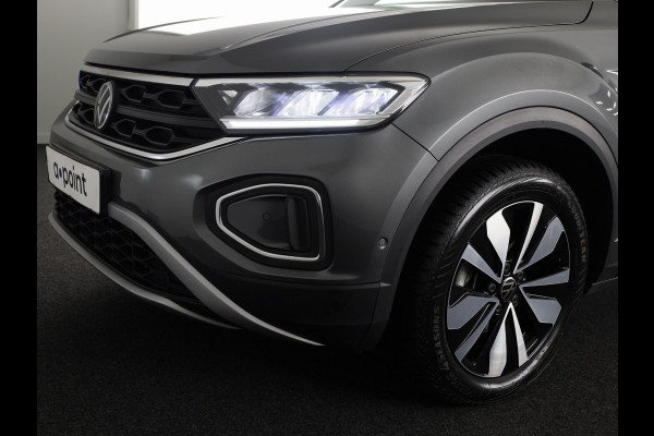 Volkswagen T-Roc 1.0 TSI Life Edition GOAL 115 PK | Navigatie | automatische Airco | Parkeer assistent | Volkswagen T-Roc 1.0 TSI Life Edition GOAL 115 PK | Navigatie | automatische Airco | Parkeer assistent |