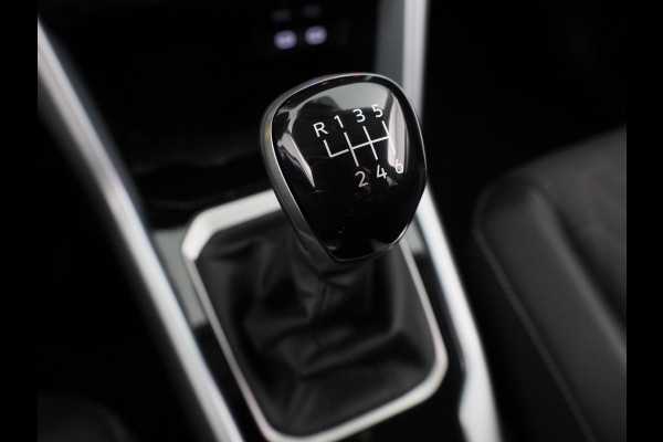 Volkswagen T-Roc 1.0 TSI Life Edition GOAL 115 PK | Navigatie | automatische Airco | Parkeer assistent | Volkswagen T-Roc 1.0 TSI Life Edition GOAL 115 PK | Navigatie | automatische Airco | Parkeer assistent |