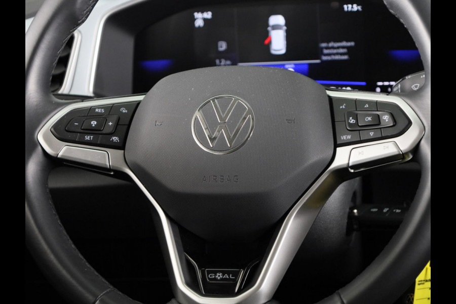 Volkswagen T-Roc 1.0 TSI Life Edition GOAL 115 PK | Navigatie | automatische Airco | Parkeer assistent | Volkswagen T-Roc 1.0 TSI Life Edition GOAL 115 PK | Navigatie | automatische Airco | Parkeer assistent |
