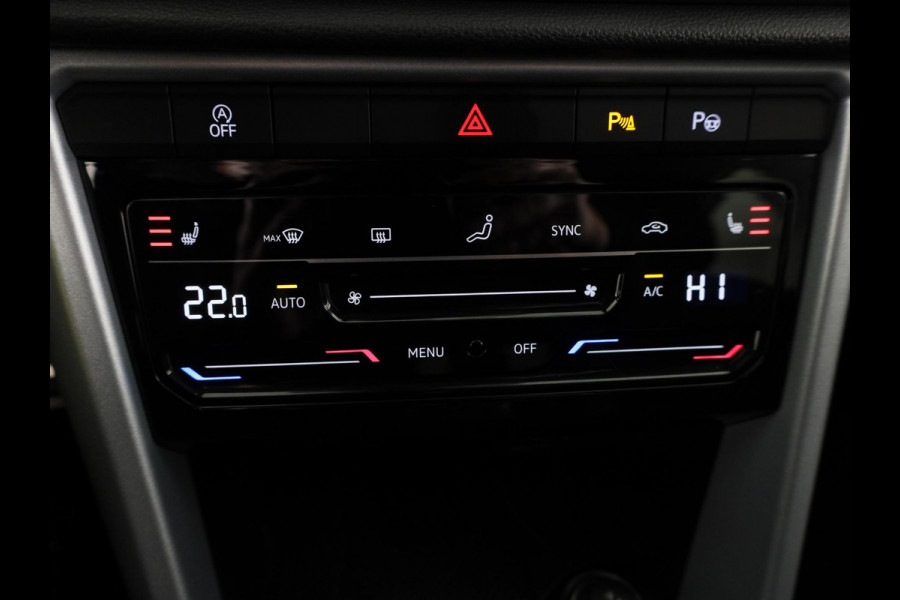 Volkswagen T-Roc 1.0 TSI Life Edition GOAL 115 PK | Navigatie | automatische Airco | Parkeer assistent | Volkswagen T-Roc 1.0 TSI Life Edition GOAL 115 PK | Navigatie | automatische Airco | Parkeer assistent |