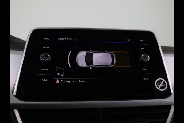 Volkswagen T-Roc 1.0 TSI Life Edition GOAL 115 PK | Navigatie | automatische Airco | Parkeer assistent | Volkswagen T-Roc 1.0 TSI Life Edition GOAL 115 PK | Navigatie | automatische Airco | Parkeer assistent |