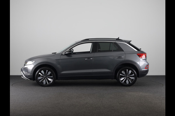 Volkswagen T-Roc 1.0 TSI Life Edition GOAL 115 PK | Navigatie | automatische Airco | Parkeer assistent | Volkswagen T-Roc 1.0 TSI Life Edition GOAL 115 PK | Navigatie | automatische Airco | Parkeer assistent |