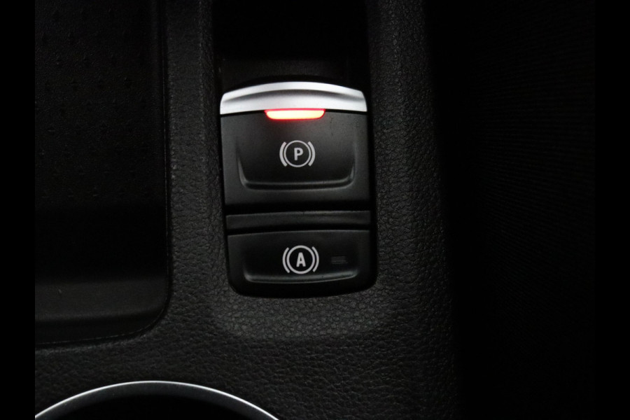 Renault Captur TCe 90pk techno Camera | Cruise | Climate | Navi | Parkeersens. v+a Renault Captur TCe 90pk techno Camera | Cruise | Climate | Navi | Parkeersens. v+a