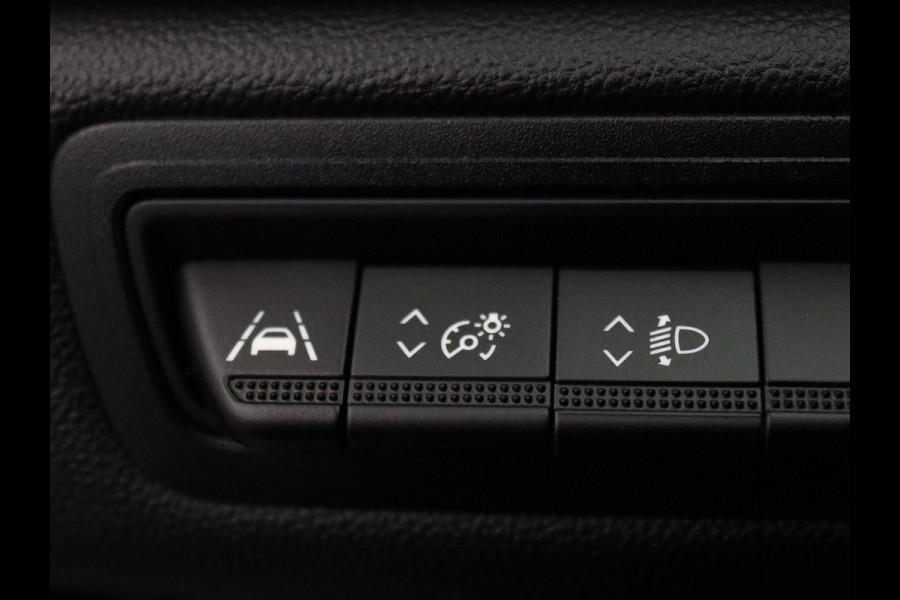 Renault Captur TCe 90pk techno Camera | Cruise | Climate | Navi | Parkeersens. v+a Renault Captur TCe 90pk techno Camera | Cruise | Climate | Navi | Parkeersens. v+a