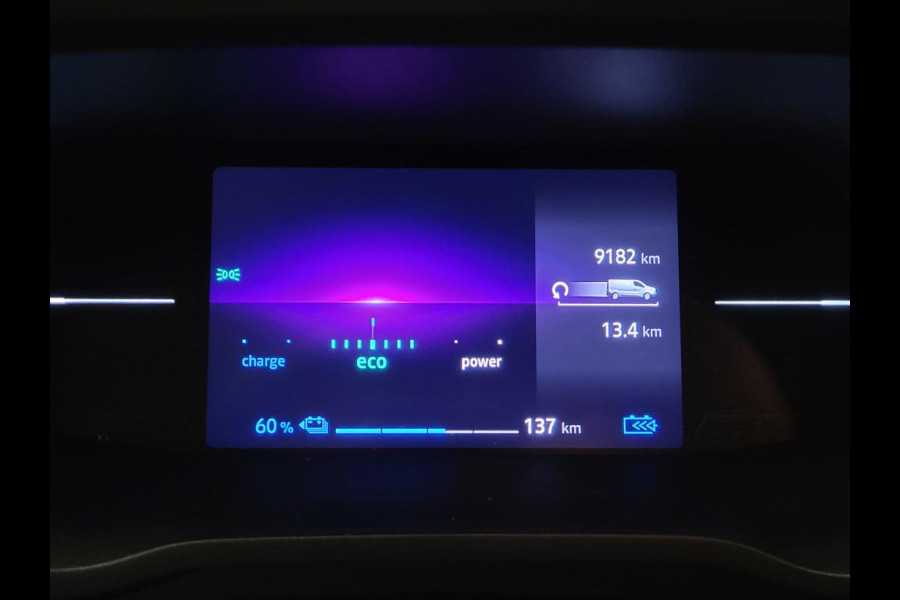 Renault Trafic E-Tech 52kWh L2/H1 Dubbele Cabine Elektrisch!