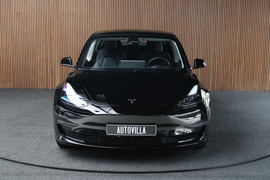 Tesla Model 3 RWD Autopilot ACC Stuurverwarm. PDC Leer Navi Panoramadak 360° Elektr. achterklep Stoelverwarming voor & achter Climate voor & achter LM velgen BTW auto! Nieuw! Tesla Model 3 RWD Autopilot ACC Stuurverwarm. PDC Leer Navi Panoramadak 360° Elektr. achterklep Stoelverwarming voor & achter Climate voor & achter LM velgen BTW auto! Nieuw!