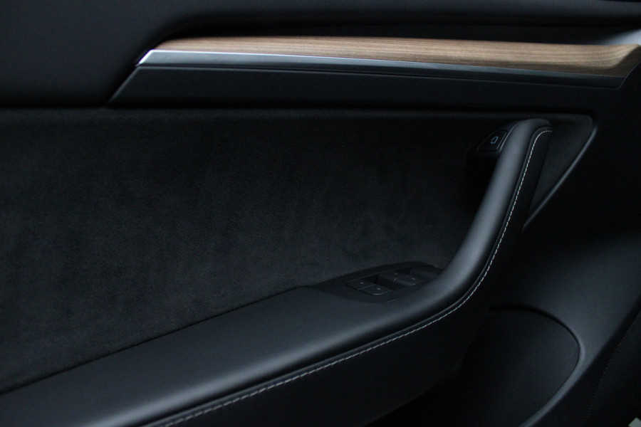 Tesla Model 3 RWD Autopilot ACC Stuurverwarm. PDC Leer Navi Panoramadak 360° Elektr. achterklep Stoelverwarming voor & achter Climate voor & achter LM velgen BTW auto! Nieuw! Tesla Model 3 RWD Autopilot ACC Stuurverwarm. PDC Leer Navi Panoramadak 360° Elektr. achterklep Stoelverwarming voor & achter Climate voor & achter LM velgen BTW auto! Nieuw!