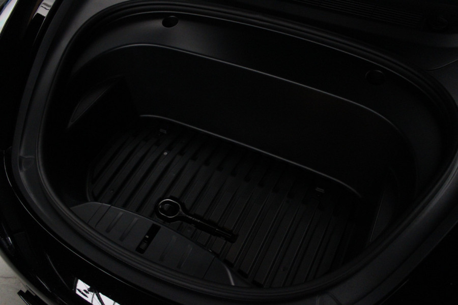 Tesla Model 3 RWD Autopilot ACC Stuurverwarm. PDC Leer Navi Panoramadak 360° Elektr. achterklep Stoelverwarming voor & achter Climate voor & achter LM velgen BTW auto! Nieuw! Tesla Model 3 RWD Autopilot ACC Stuurverwarm. PDC Leer Navi Panoramadak 360° Elektr. achterklep Stoelverwarming voor & achter Climate voor & achter LM velgen BTW auto! Nieuw!