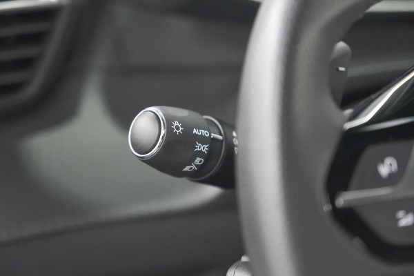 Peugeot 2008 PureTech 130 EAT8 GT | 360 Camera | Stoelmassage | Adaptieve Cruise Control | Dodehoekdetectie Peugeot 2008 PureTech 130 EAT8 GT | 360 Camera | Stoelmassage | Adaptieve Cruise Control | Dodehoekdetectie