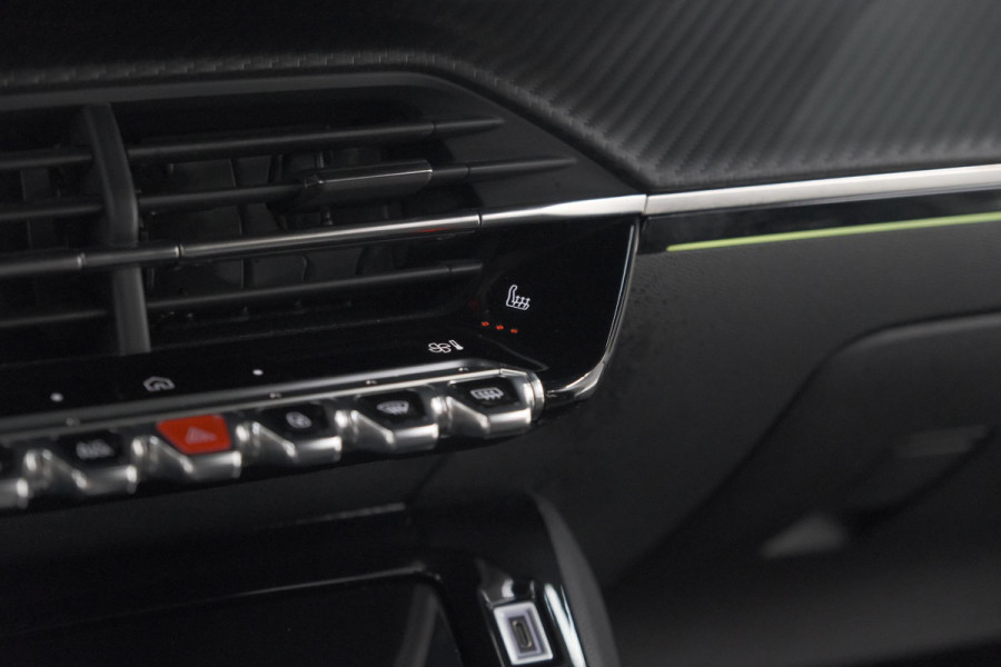 Peugeot 2008 PureTech 130 EAT8 GT | 360 Camera | Stoelmassage | Adaptieve Cruise Control | Dodehoekdetectie Peugeot 2008 PureTech 130 EAT8 GT | 360 Camera | Stoelmassage | Adaptieve Cruise Control | Dodehoekdetectie