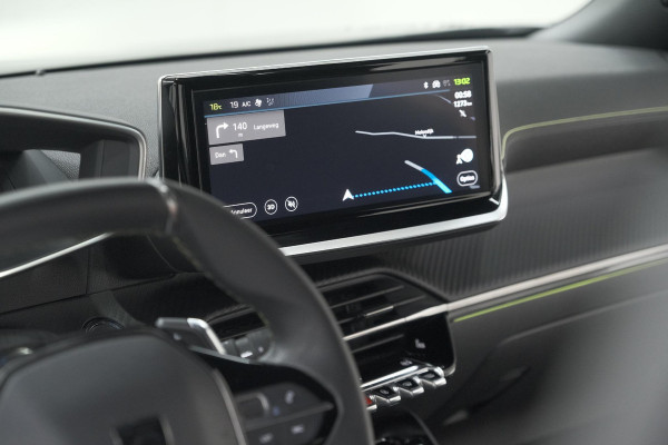 Peugeot 2008 PureTech 130 EAT8 GT | 360 Camera | Stoelmassage | Adaptieve Cruise Control | Dodehoekdetectie Peugeot 2008 PureTech 130 EAT8 GT | 360 Camera | Stoelmassage | Adaptieve Cruise Control | Dodehoekdetectie