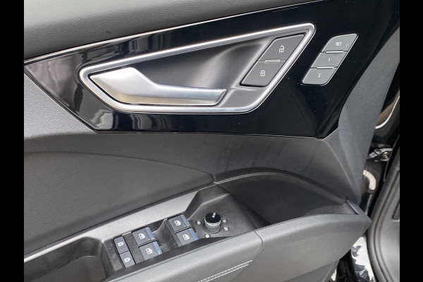 Audi Q4 Sportback e-tron 50 quattro 77 kWh S LINE in- exterieur | HEAD UP DISPLAY | ELECTR. STOELEN+GEHEUGEN | PANORAMADAK RIJKLAARPRIJS INCL. 12MND BOVAG | DEALER ONDERHOUDEN Audi Q4 Sportback e-tron 50 quattro 77 kWh S LINE in- exterieur | HEAD UP DISPLAY | ELECTR. STOELEN+GEHEUGEN | PANORAMADAK RIJKLAARPRIJS INCL. 12MND BOVAG | DEALER ONDERHOUDEN