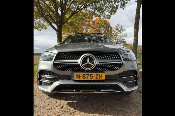Mercedes-Benz GLE Coupé 350 de AMG 4MATIC | 360° CAMERA | TREKHAAK | PANORAMA | APPLE CARPLAY | APK T/M 7-7-2026 | GARANTIE Mercedes-Benz GLE Coupé 350 de AMG 4MATIC | 360° CAMERA | TREKHAAK | PANORAMA | APPLE CARPLAY | APK T/M 7-7-2026 | GARANTIE