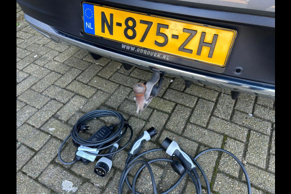 Mercedes-Benz GLE Coupé 350 de AMG 4MATIC | 360° CAMERA | TREKHAAK | PANORAMA | APPLE CARPLAY | APK T/M 7-7-2026 | GARANTIE Mercedes-Benz GLE Coupé 350 de AMG 4MATIC | 360° CAMERA | TREKHAAK | PANORAMA | APPLE CARPLAY | APK T/M 7-7-2026 | GARANTIE