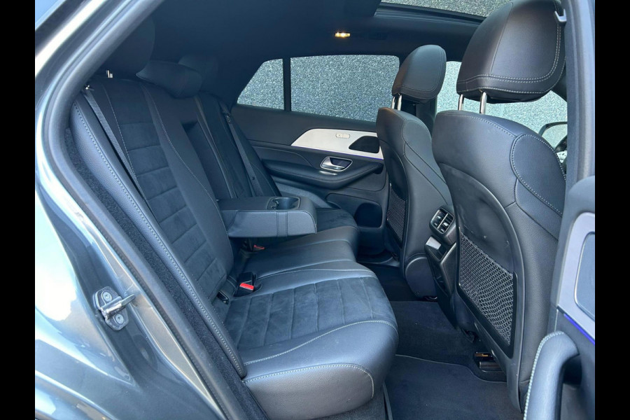 Mercedes-Benz GLE Coupé 350 de AMG 4MATIC | 360° CAMERA | TREKHAAK | PANORAMA | APPLE CARPLAY | APK T/M 7-7-2026 | GARANTIE Mercedes-Benz GLE Coupé 350 de AMG 4MATIC | 360° CAMERA | TREKHAAK | PANORAMA | APPLE CARPLAY | APK T/M 7-7-2026 | GARANTIE