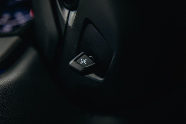 BMW X5 xDrive45e High Executive | M-Stoelen | Pano | Head-Up | Luchtvering | 360 Camera | BMW X5 xDrive45e High Executive | M-Stoelen | Pano | Head-Up | Luchtvering | 360 Camera |