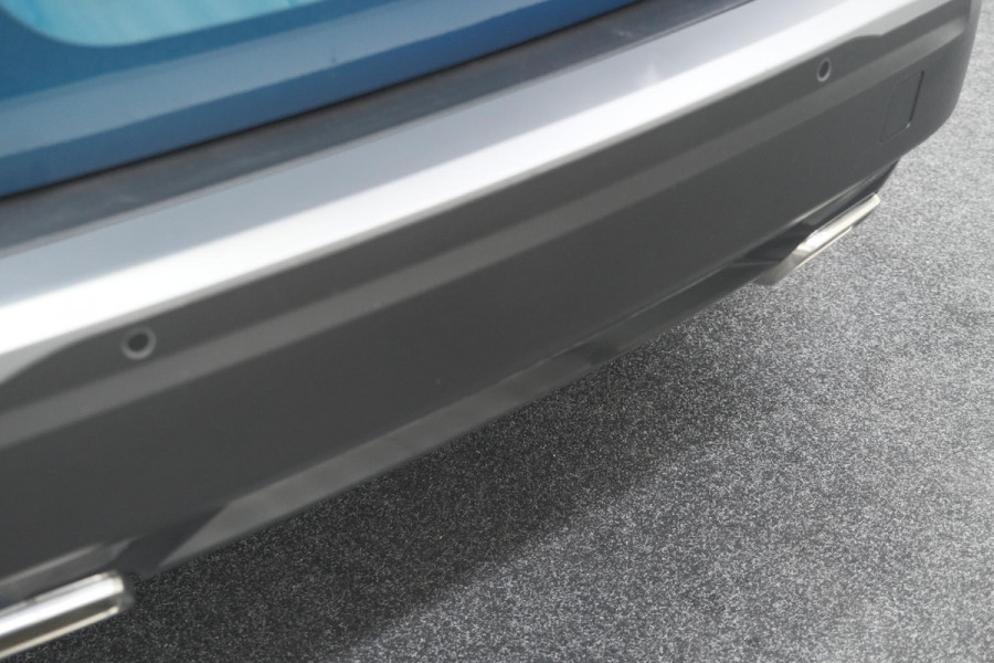 Peugeot 2008 Hybrid 136 e-DCS6 Allure | 360 Camera | Adaptieve Cruise Control | Dodehoekdetectie