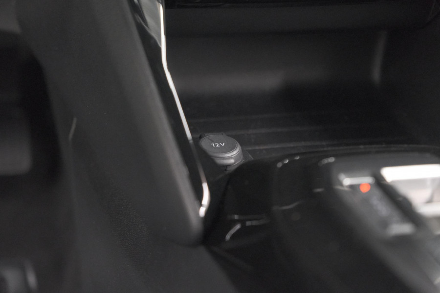 Peugeot 2008 Hybrid 136 e-DCS6 Allure | 360 Camera | Adaptieve Cruise Control | Dodehoekdetectie