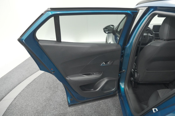 Peugeot 2008 Hybrid 136 e-DCS6 Allure | 360 Camera | Adaptieve Cruise Control | Dodehoekdetectie