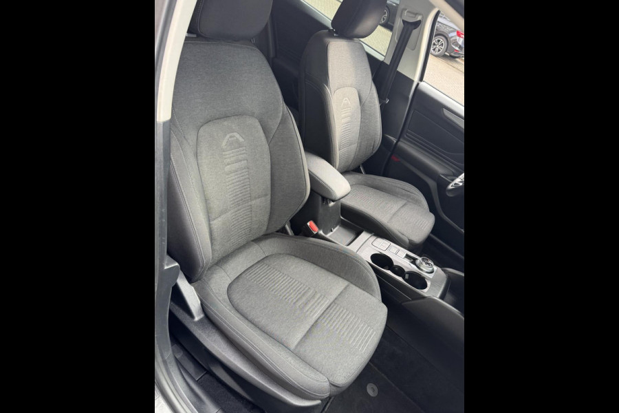 Ford Focus 1.0 EcoBoost Titanium X - Automaat I Navigatie I Airco I Sport pakket I LED I PDC I Dealer onderhouden