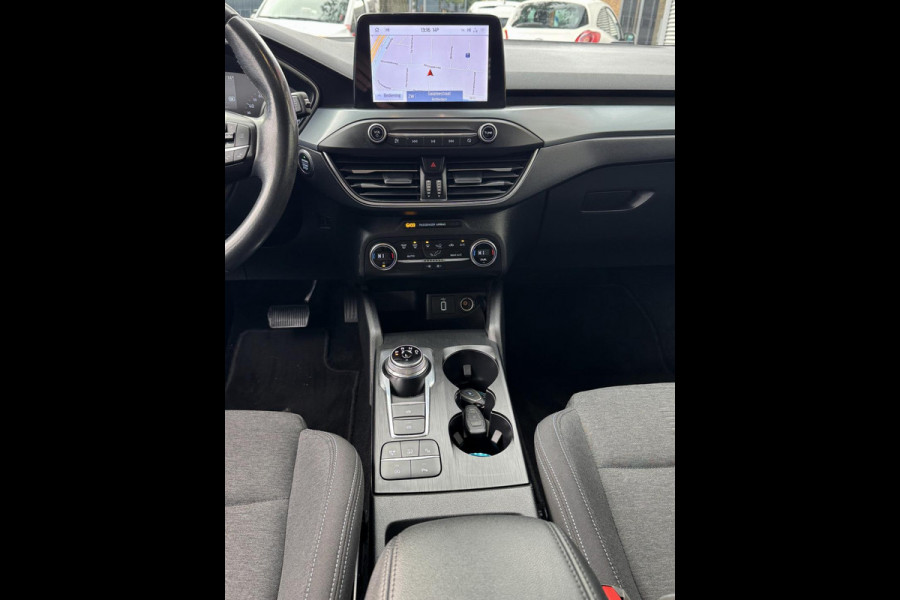 Ford Focus 1.0 EcoBoost Titanium X - Automaat I Navigatie I Airco I Sport pakket I LED I PDC I Dealer onderhouden