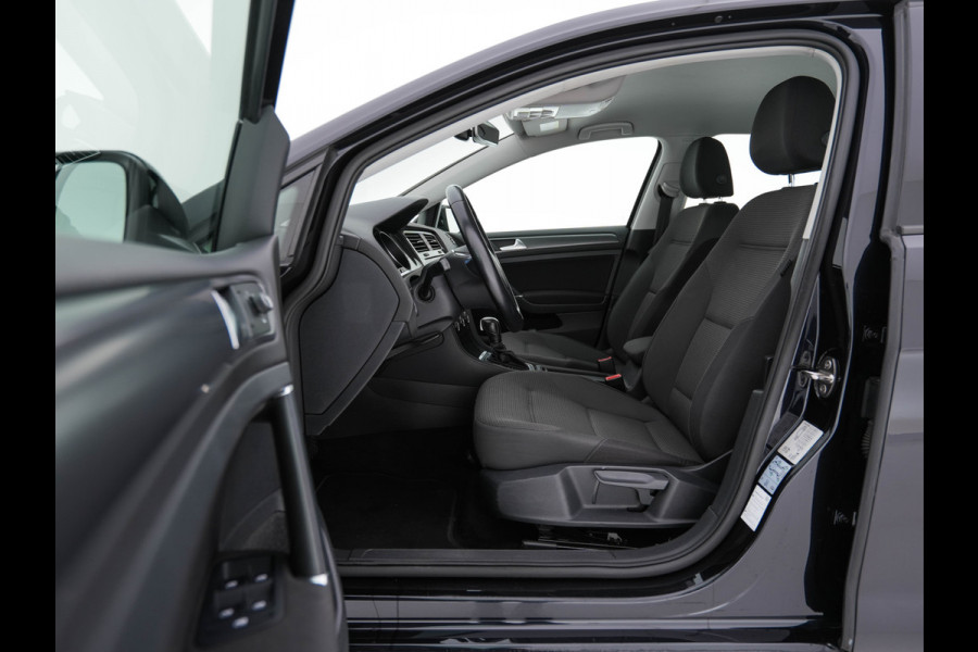 Volkswagen e-Golf E-DITION {SOH-100%} (INCL-BTW) Aut. *HEAT-PUMP | ADAPTIVE-CRUISE | FULL-LED | DAB+ | NAVI-FULLMAP | CARPLAY | HEATED-COMFORTSEATS | ECC | CCS-FASTLOADER | PARKPILOT | CARPLAY | 17''ALU* Volkswagen e-Golf E-DITION {SOH-100%} (INCL-BTW) Aut. *HEAT-PUMP | ADAPTIVE-CRUISE | FULL-LED | DAB+ | NAVI-FULLMAP | CARPLAY | HEATED-COMFORTSEATS | ECC | CCS-FASTLOADER | PARKPILOT | CARPLAY | 17''ALU*