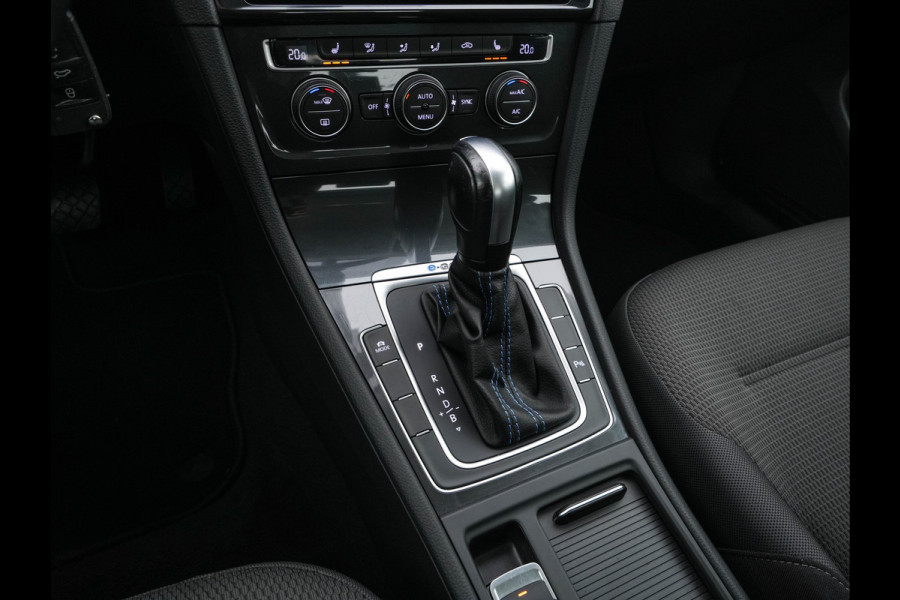 Volkswagen e-Golf E-DITION {SOH-100%} (INCL-BTW) Aut. *HEAT-PUMP | ADAPTIVE-CRUISE | FULL-LED | DAB+ | NAVI-FULLMAP | CARPLAY | HEATED-COMFORTSEATS | ECC | CCS-FASTLOADER | PARKPILOT | CARPLAY | 17''ALU* Volkswagen e-Golf E-DITION {SOH-100%} (INCL-BTW) Aut. *HEAT-PUMP | ADAPTIVE-CRUISE | FULL-LED | DAB+ | NAVI-FULLMAP | CARPLAY | HEATED-COMFORTSEATS | ECC | CCS-FASTLOADER | PARKPILOT | CARPLAY | 17''ALU*