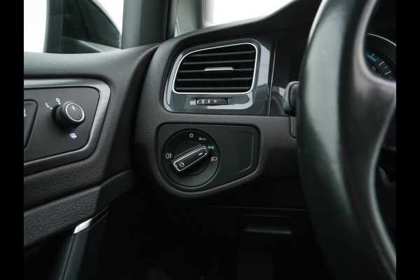 Volkswagen e-Golf E-DITION {SOH-100%} (INCL-BTW) Aut. *HEAT-PUMP | ADAPTIVE-CRUISE | FULL-LED | DAB+ | NAVI-FULLMAP | CARPLAY | HEATED-COMFORTSEATS | ECC | CCS-FASTLOADER | PARKPILOT | CARPLAY | 17''ALU* Volkswagen e-Golf E-DITION {SOH-100%} (INCL-BTW) Aut. *HEAT-PUMP | ADAPTIVE-CRUISE | FULL-LED | DAB+ | NAVI-FULLMAP | CARPLAY | HEATED-COMFORTSEATS | ECC | CCS-FASTLOADER | PARKPILOT | CARPLAY | 17''ALU*