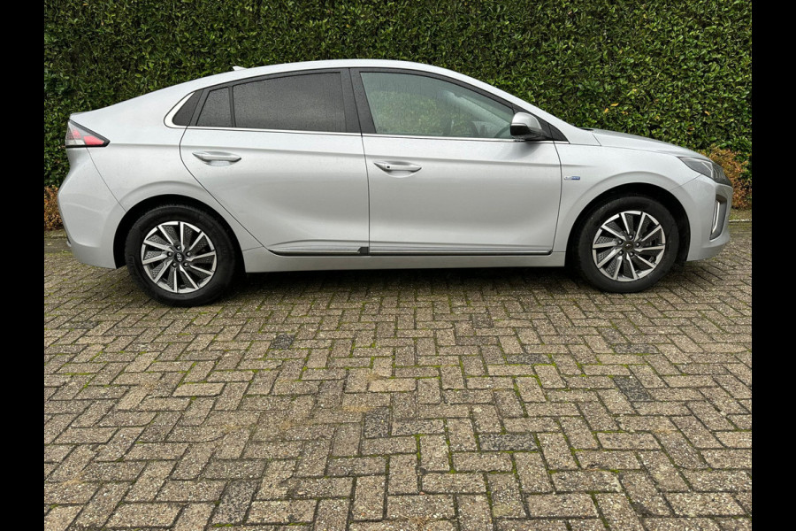Hyundai IONIQ Comfort EV 38 kWh | 311km WLTP | Climate | Adaptive CC | Full LED | Navi | occasion Hyundai IONIQ Comfort EV 38 kWh | 311km WLTP | Climate | Adaptive CC | Full LED | Navi | occasion