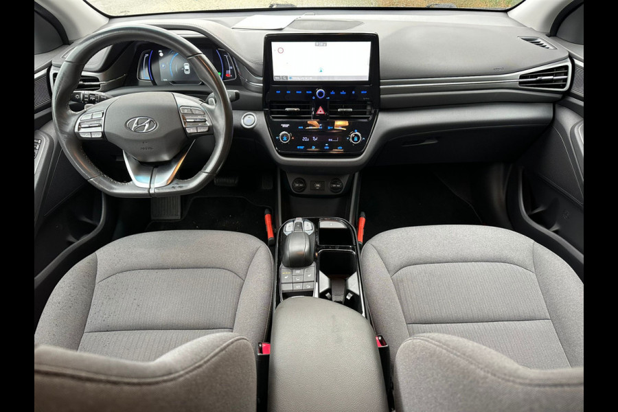 Hyundai IONIQ Comfort EV 38 kWh | 311km WLTP | Climate | Adaptive CC | Full LED | Navi | occasion Hyundai IONIQ Comfort EV 38 kWh | 311km WLTP | Climate | Adaptive CC | Full LED | Navi | occasion