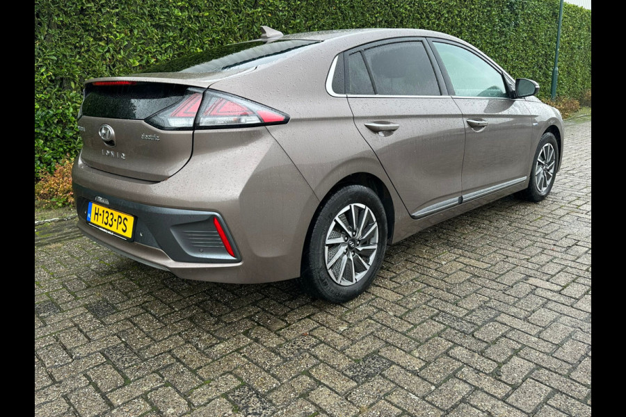 Hyundai IONIQ Comfort EV 38 kWh | 311km WLTP | Climate | Adaptive CC | Full LED | Navi | occasion Hyundai IONIQ Comfort EV 38 kWh | 311km WLTP | Climate | Adaptive CC | Full LED | Navi | occasion