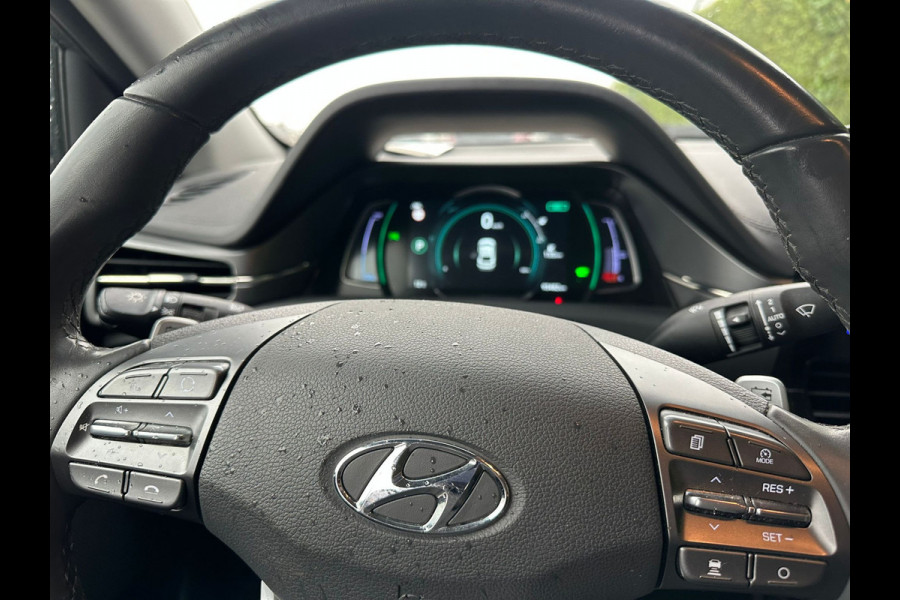 Hyundai IONIQ Comfort EV 38 kWh | 311km WLTP | Climate | Adaptive CC | Full LED | Navi | occasion Hyundai IONIQ Comfort EV 38 kWh | 311km WLTP | Climate | Adaptive CC | Full LED | Navi | occasion