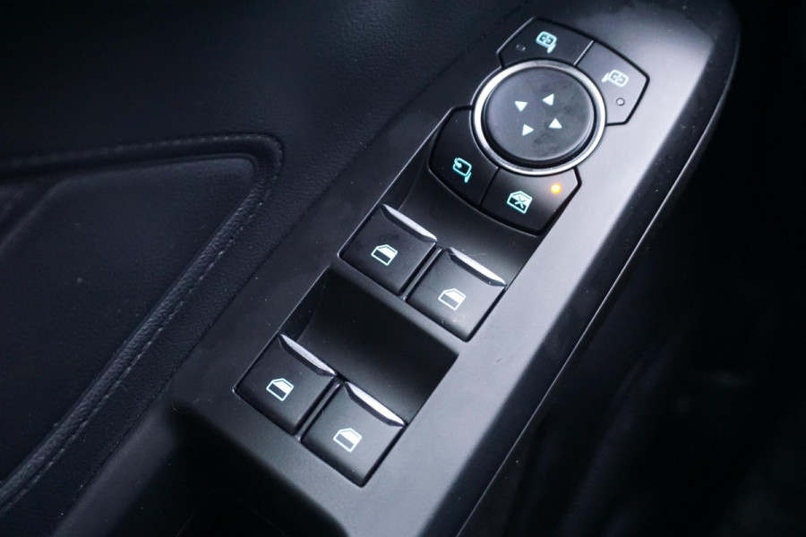 Ford FOCUS Wagon 1.0 EcoBoost 125PK Hybrid Ed.Business/Trekhaak/ Camera/1e Eigenaar. Ford FOCUS Wagon 1.0 EcoBoost 125PK Hybrid Ed.Business/Trekhaak/ Camera/1e Eigenaar.