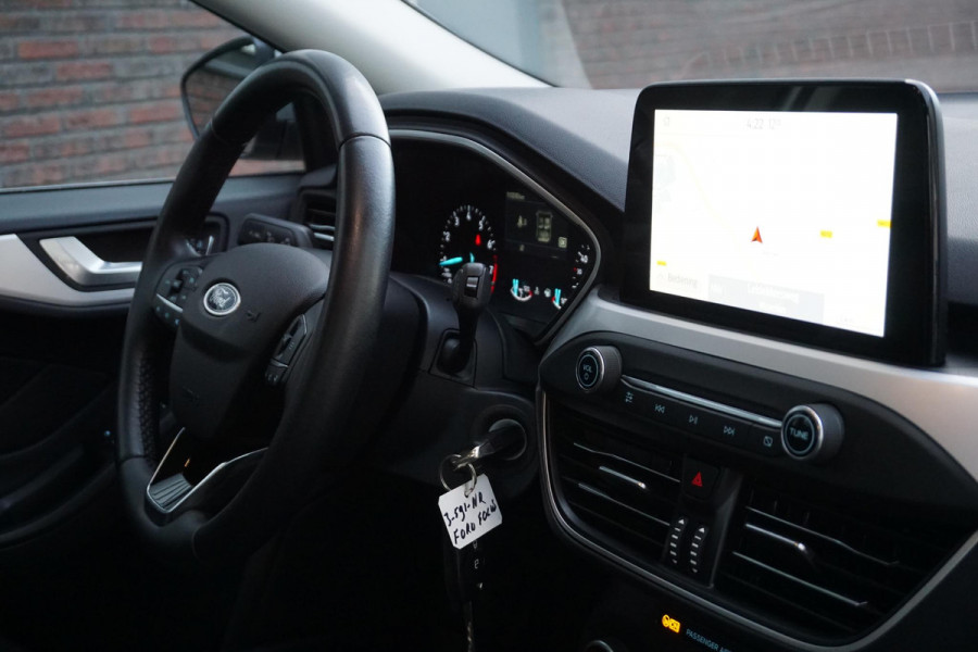 Ford FOCUS Wagon 1.0 EcoBoost 125PK Hybrid Ed.Business/Trekhaak/ Camera/1e Eigenaar. Ford FOCUS Wagon 1.0 EcoBoost 125PK Hybrid Ed.Business/Trekhaak/ Camera/1e Eigenaar.