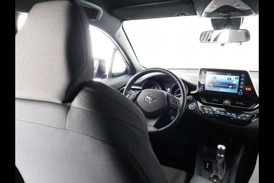 Toyota C-HR 1.8 HYBRID BI-TONE PACK GARANTIE 7-2030 CARPLAY NAVI.CRUISE.BLACKLINE 100% ONDERHOUDEN Toyota C-HR 1.8 HYBRID BI-TONE PACK GARANTIE 7-2030 CARPLAY NAVI.CRUISE.BLACKLINE 100% ONDERHOUDEN