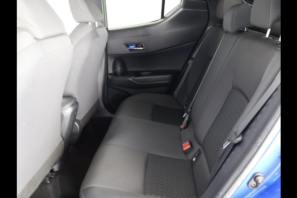 Toyota C-HR 1.8 HYBRID BI-TONE PACK GARANTIE 7-2030 CARPLAY NAVI.CRUISE.BLACKLINE 100% ONDERHOUDEN Toyota C-HR 1.8 HYBRID BI-TONE PACK GARANTIE 7-2030 CARPLAY NAVI.CRUISE.BLACKLINE 100% ONDERHOUDEN