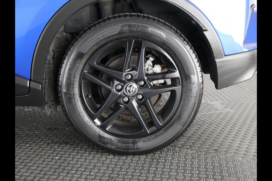 Toyota C-HR 1.8 HYBRID BI-TONE PACK GARANTIE 7-2030 CARPLAY NAVI.CRUISE.BLACKLINE 100% ONDERHOUDEN Toyota C-HR 1.8 HYBRID BI-TONE PACK GARANTIE 7-2030 CARPLAY NAVI.CRUISE.BLACKLINE 100% ONDERHOUDEN