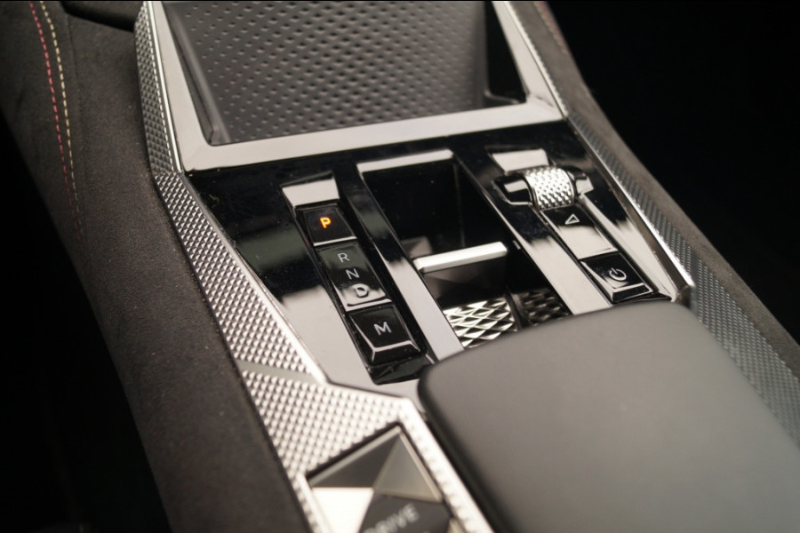 DS DS 4 1.2 PureTech 130pk Automaat Performance Line+ -LEER- DS DS 4 1.2 PureTech 130pk Automaat Performance Line+ -LEER-