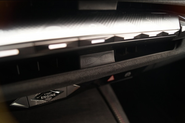 DS DS 4 1.2 PureTech 130pk Automaat Performance Line+ -LEER- DS DS 4 1.2 PureTech 130pk Automaat Performance Line+ -LEER-