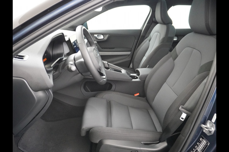 Polestar 2 AUT. 408PK Long Range Dual Motor 78kWh Panorama-Dak Harman&Kardon® Electr.Stoelen Verwarmd+Achterbank+Stuur Adaptive-Cruise Carp Verkeersbord detectie Regen-Lichtsensor Virtual-Cockpit Home-Link Bots waarschuwing Autonoom-Rem Lane Assist Keyless Connected Origineel Nederlandse Auto Nieuwprijs €59.000,- Polestar 2 AUT. 408PK Long Range Dual Motor 78kWh Panorama-Dak Harman&Kardon® Electr.Stoelen Verwarmd+Achterbank+Stuur Adaptive-Cruise Carp Verkeersbord detectie Regen-Lichtsensor Virtual-Cockpit Home-Link Bots waarschuwing Autonoom-Rem Lane Assist Keyless Connected Origineel Nederlandse Auto Nieuwprijs €59.000,-