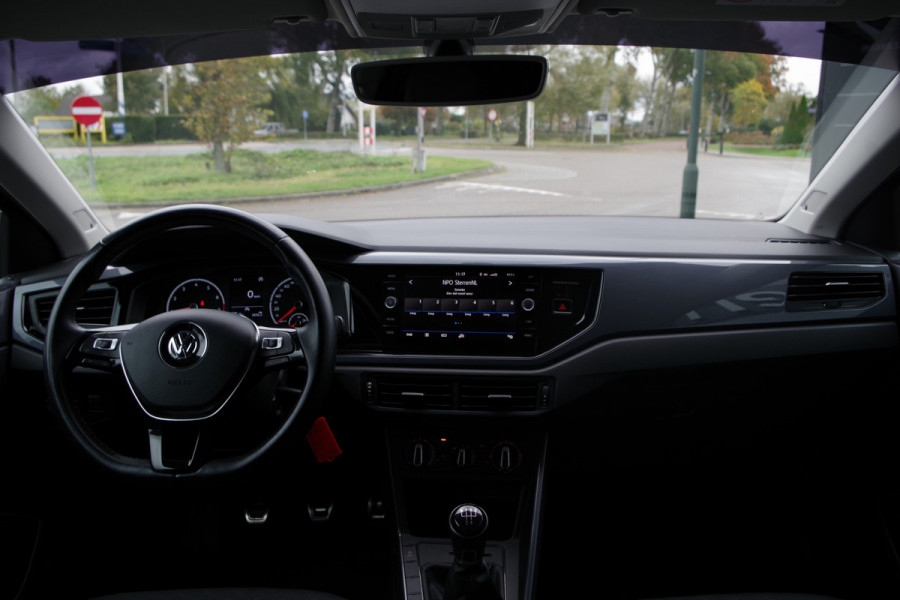 Volkswagen Polo 1.0 TSI 95 PK Comfortline Business, Adap. Cruise Control, Carplay Volkswagen Polo 1.0 TSI 95 PK Comfortline Business, Adap. Cruise Control, Carplay