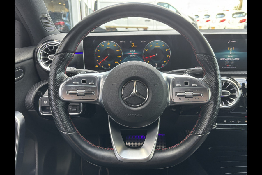 Mercedes-Benz A-Klasse 180 Business Solution AMG | Sfeerverlichting | Automaat | Stoelverwarming | Dodehoek Detector