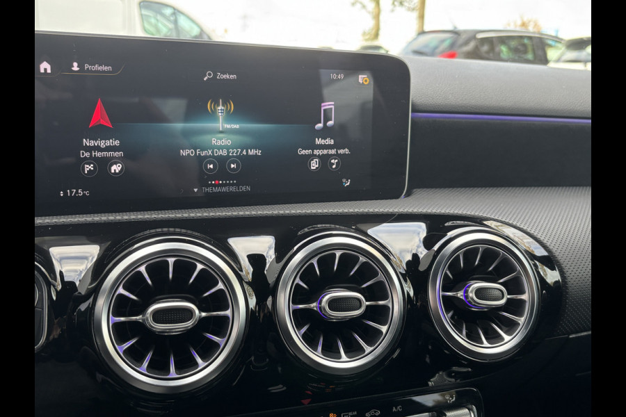Mercedes-Benz A-Klasse 180 Business Solution AMG | Sfeerverlichting | Automaat | Stoelverwarming | Dodehoek Detector