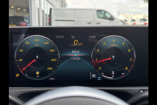 Mercedes-Benz A-Klasse 180 Business Solution AMG | Sfeerverlichting | Automaat | Stoelverwarming | Dodehoek Detector
