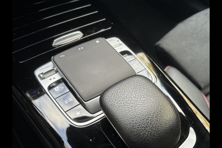 Mercedes-Benz A-Klasse 180 Business Solution AMG | Sfeerverlichting | Automaat | Stoelverwarming | Dodehoek Detector
