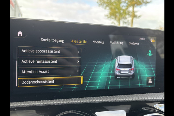 Mercedes-Benz A-Klasse 180 Business Solution AMG | Sfeerverlichting | Automaat | Stoelverwarming | Dodehoek Detector